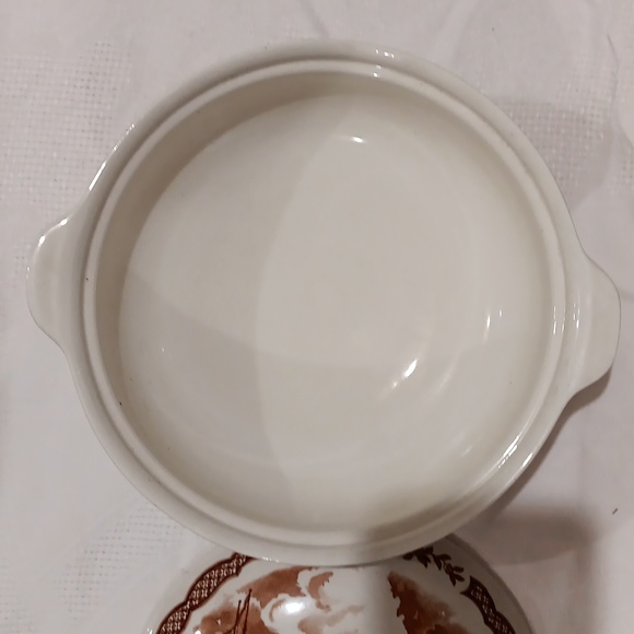 Fair winds serving bowl with lid - Picture 2 of 5